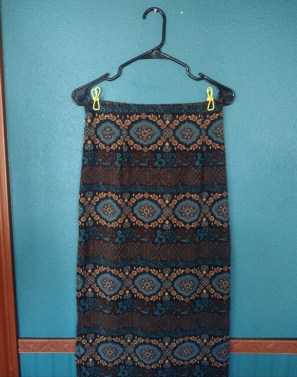 Vintage Briggs Petite Printed Teal and Brown Stretch Pencil Skirt